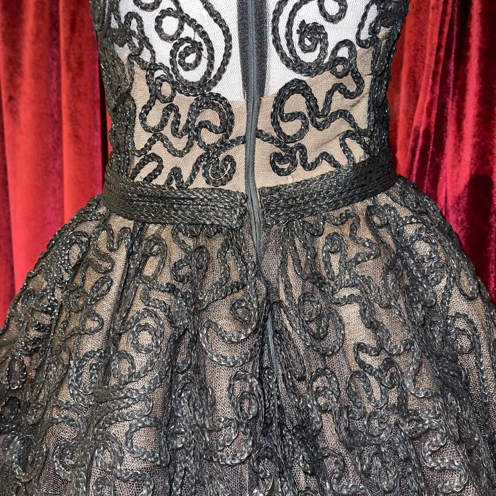 Fouad Sarkis couture gown - Picture 3 of 12